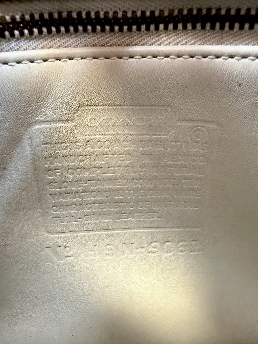 ✅Sold ✅Vintage Coach Rambler Legacy Bag 9061 Bone Purse - Picture 7 of 12